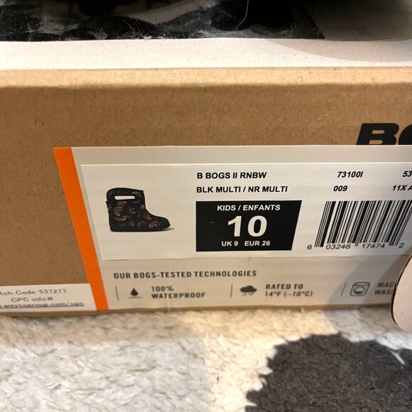 Bogs Kids boots - size US 10 - Picture 2 of 3
